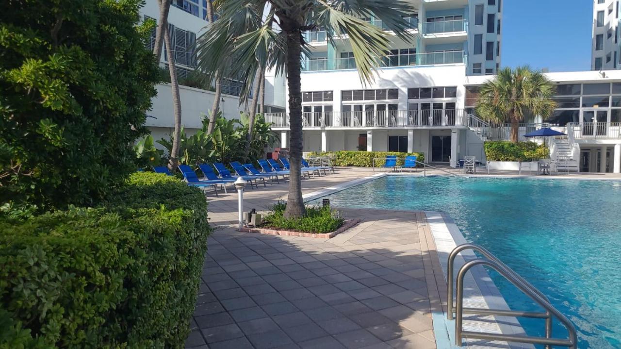 Sherry Frontenac Oceanfront Miami Beach Buitenkant foto