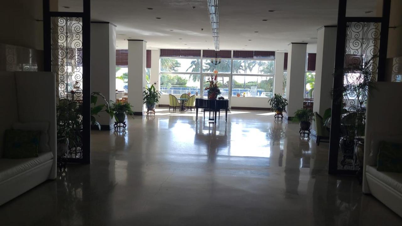 Sherry Frontenac Oceanfront Miami Beach Buitenkant foto
